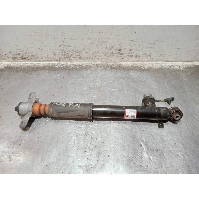 Recambio de amortiguador trasero derecho para hyundai kona n os referencia OEM IAM 55301I3000  