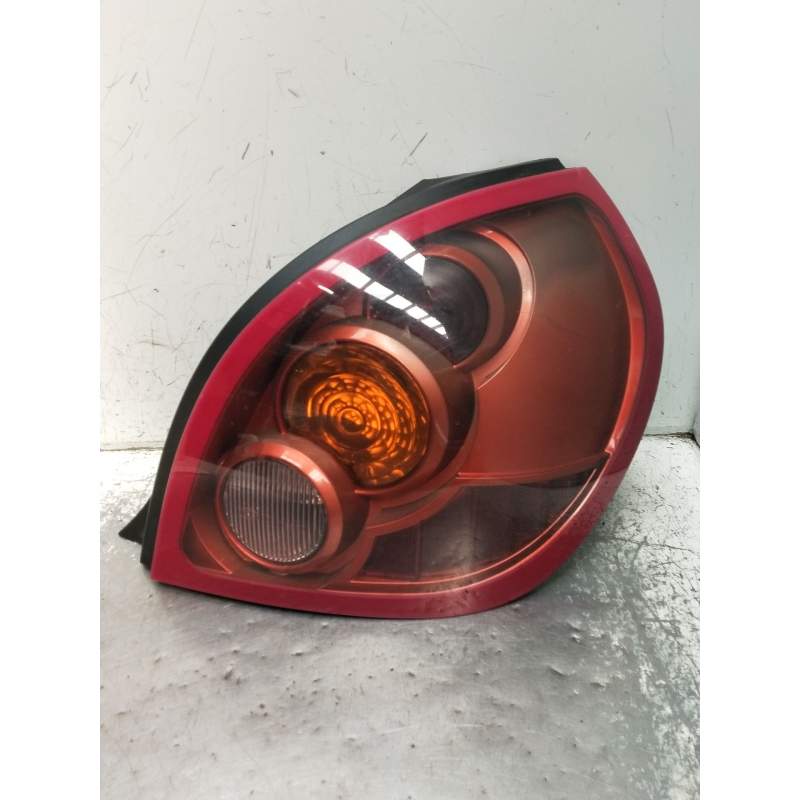 Recambio de piloto trasero derecho para nissan almera ii hatchback (n16) 2.2 dci referencia OEM IAM  3P 2002