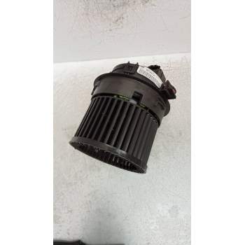 MOTOR CALEFACCION MN108411U 