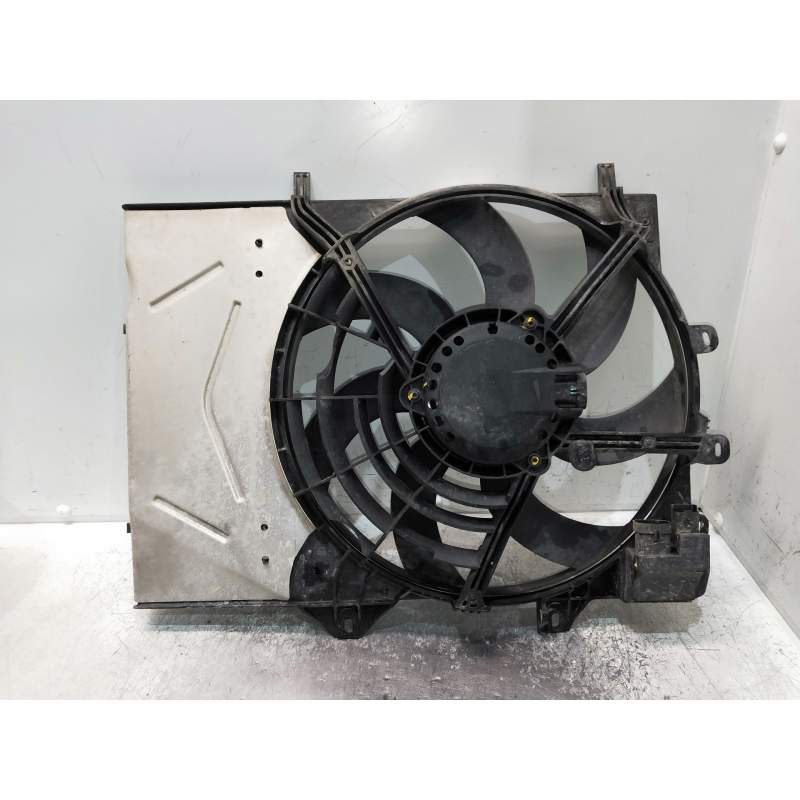 Recambio de electroventilador para citroën c4 cactus bluehdi 100 referencia OEM IAM 9801666680 T300093 