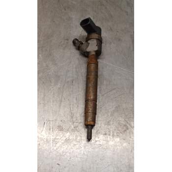 INYECTOR 0445110100 A6110701387 BOSCH