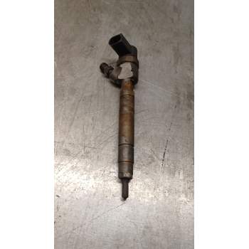 INYECTOR 0445110100 A6110701387 BOSCH