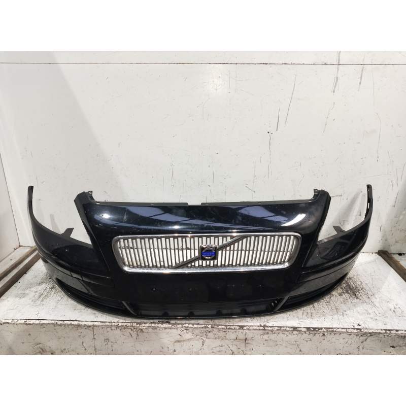 Recambio de paragolpes delantero para volvo v50 familiar 1.8 kinetic referencia OEM IAM   2004