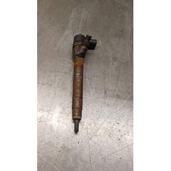 INYECTOR 0445110100 A6110701387 BOSCH