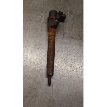 INYECTOR 0445110100 A6110701387 BOSCH