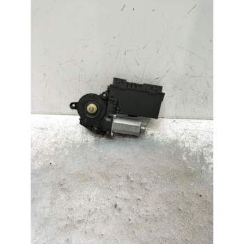 MOTOR ELEVALUNAS DELANTERO IZQUIERDO 0130821764 3D1959793E 5P