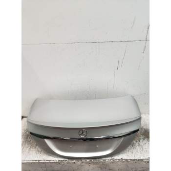 TAPA MALETERO W205/2014