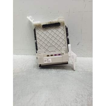 CAJA RELES / FUSIBLES 63587132 82730F4010B A121T002V0P 2016