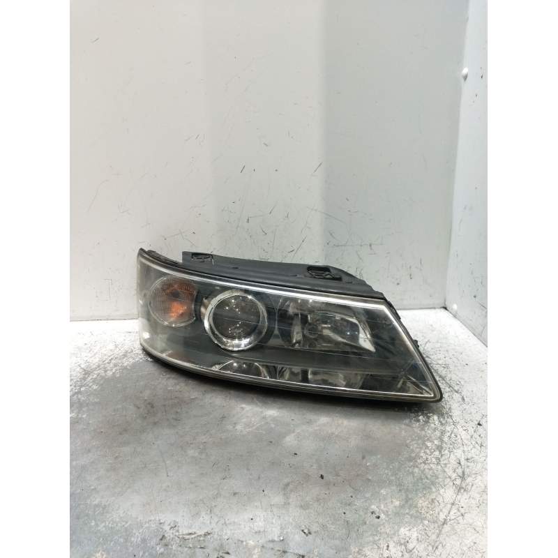 Recambio de faro derecho para hyundai sonata v (nf) 2.0 crdi referencia OEM IAM   