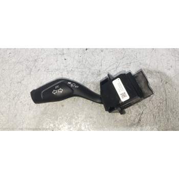 MANDO LUCES AV6T13335AE 