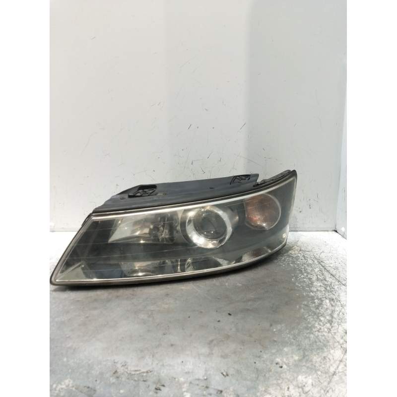 Recambio de faro izquierdo para hyundai sonata v (nf) 2.0 crdi referencia OEM IAM   