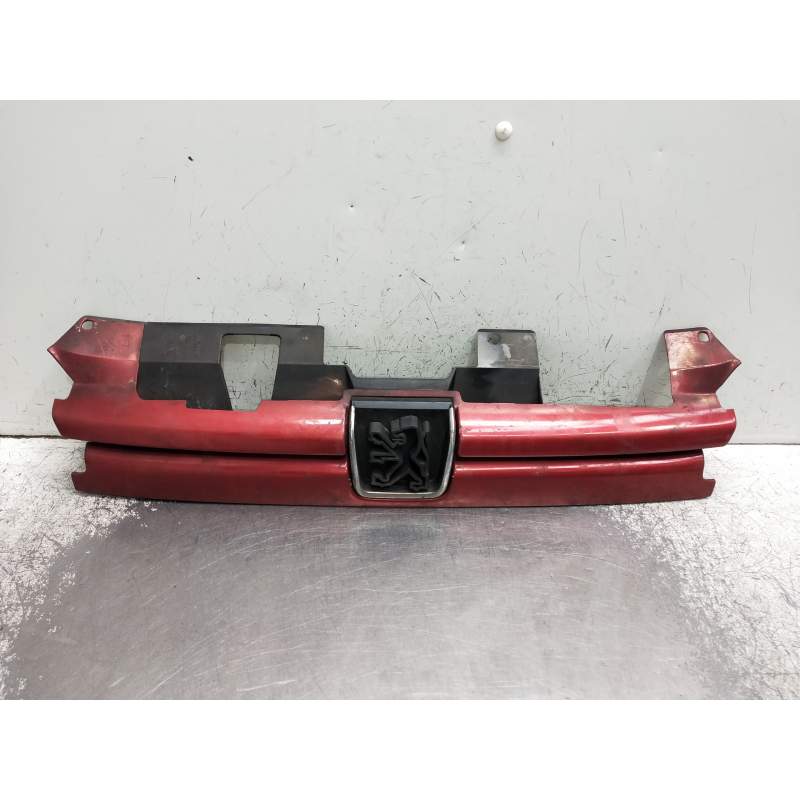 Recambio de rejilla delantera para peugeot 306 berlina 3/5 puertas (s1) referencia OEM IAM   1993