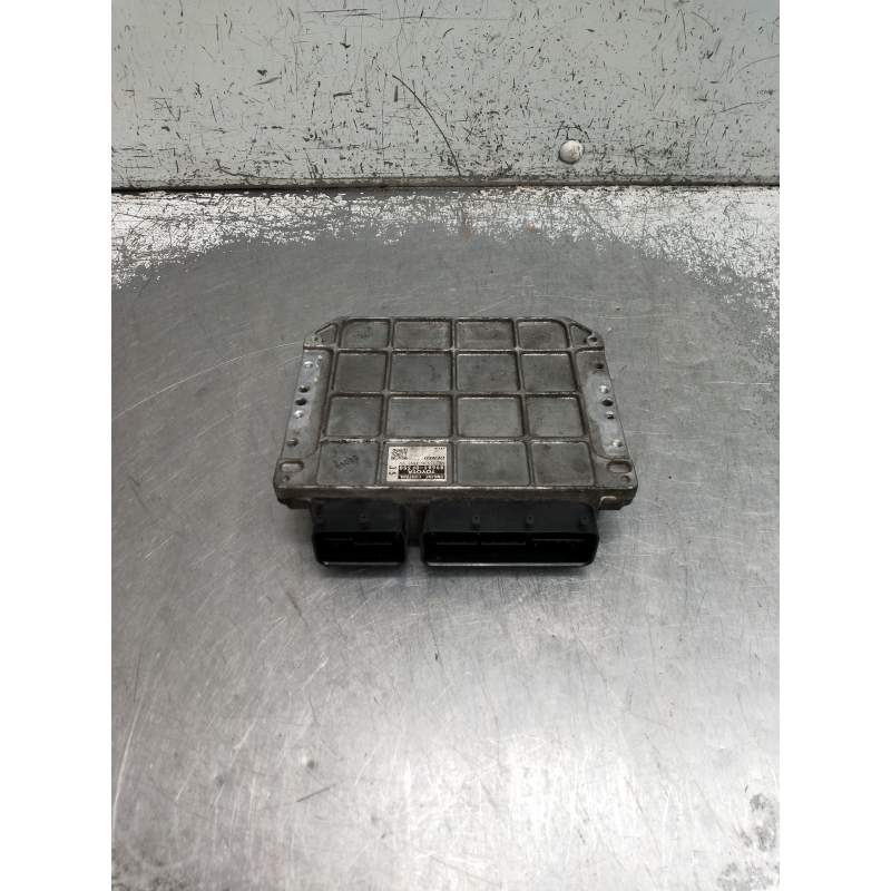 Recambio de centralita motor uce para toyota verso 2.0 d-4d cat referencia OEM IAM 896610F350 MB2759004991 