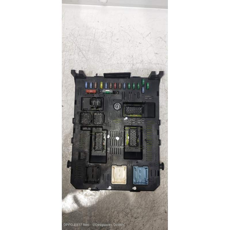 Recambio de caja reles / fusibles para citroën c6 básico referencia OEM IAM 9661940180 BSI2004H02 