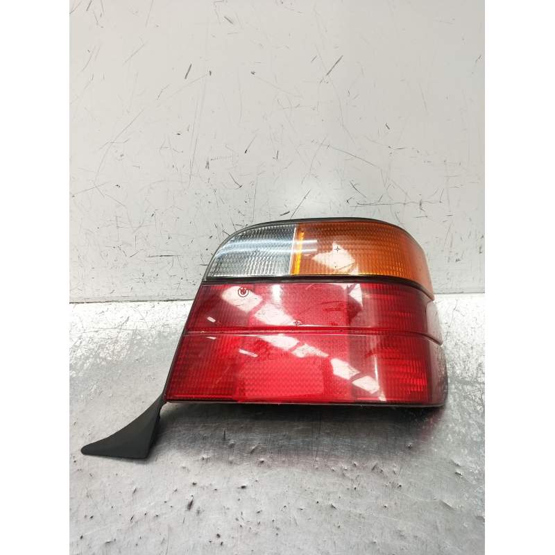 Recambio de piloto trasero derecho para bmw 3 touring (e36) 320 i referencia OEM IAM   