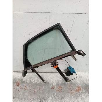 ELEVALUNAS TRASERO DERECHO 8E0839462A 4P 2001