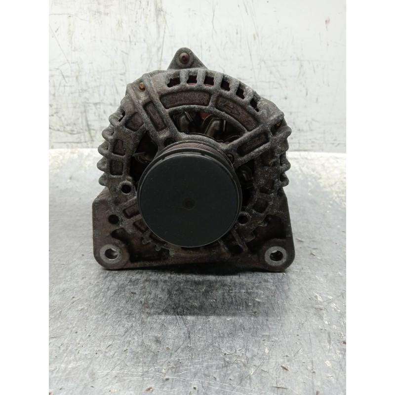 Recambio de alternador para renault clio iii 1.5 dci diesel fap referencia OEM IAM 0124425037 8200390675 