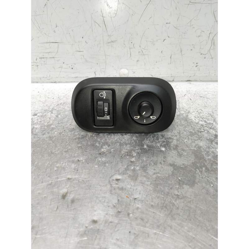 Recambio de mando luces para citroën c4 cactus bluehdi 100 referencia OEM IAM 9800177977  