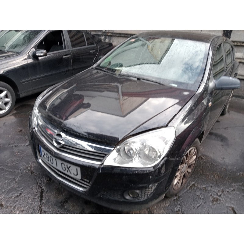 opel astra h berlina del año 2004