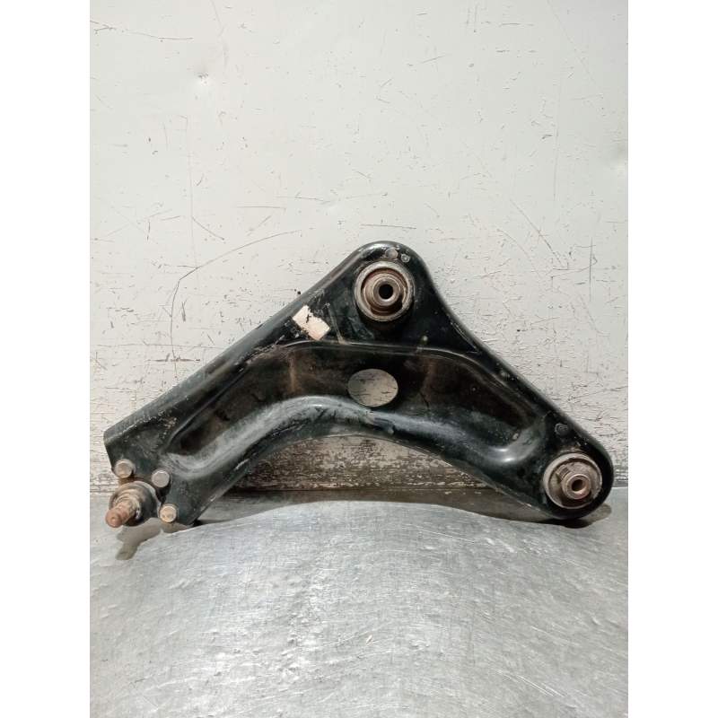 Recambio de brazo suspension inferior delantero izquierdo para citroën c3 referencia OEM IAM   