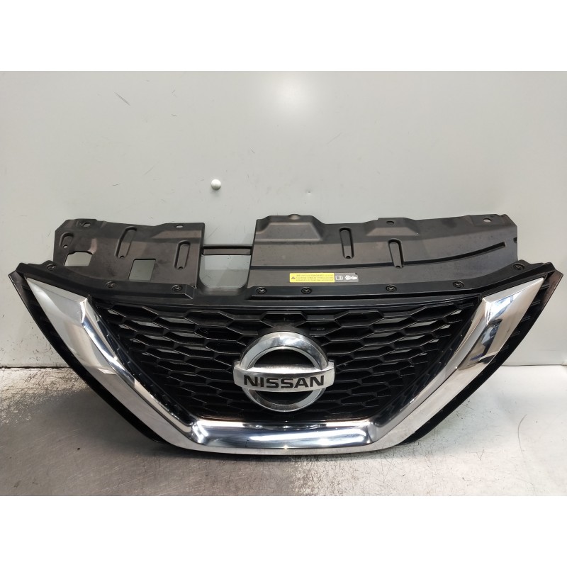 Recambio de rejilla delantera para nissan qashqai (j11) acenta referencia OEM IAM   