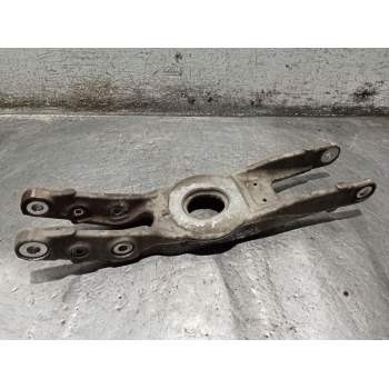 BRAZO SUSPENSION INFERIOR TRASERO DERECHO 2053504000 A2053300 W205/2014