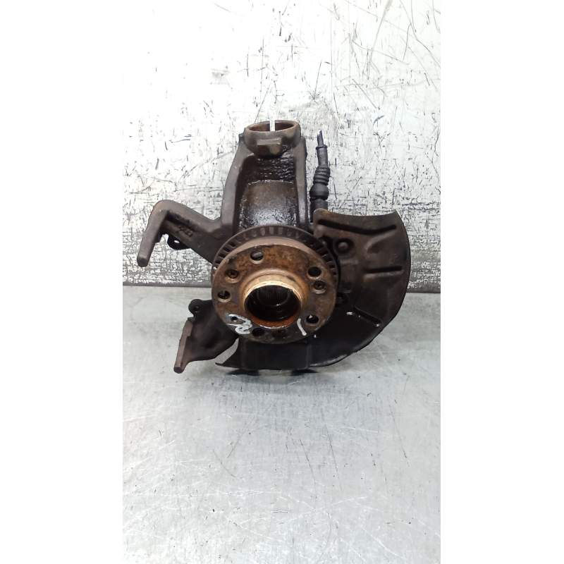 Recambio de mangueta delantera izquierda para audi a3 (8l1) 1.6 referencia OEM IAM  16G 2000