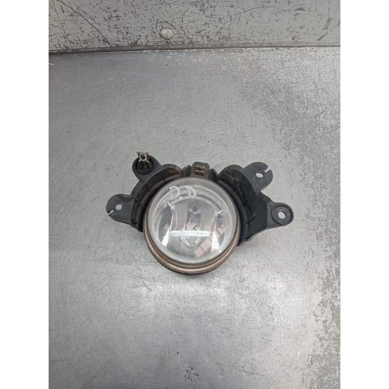 Recambio de faro antiniebla derecho para ssangyong kyron 2.0 xdi 4x4 referencia OEM IAM   