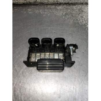 CAJA RELES / FUSIBLES 1400550780 