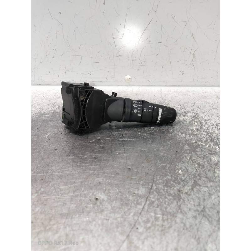 Recambio de mando limpia para nissan almera (n16/e) visia referencia OEM IAM 25260AV770 3P 2002