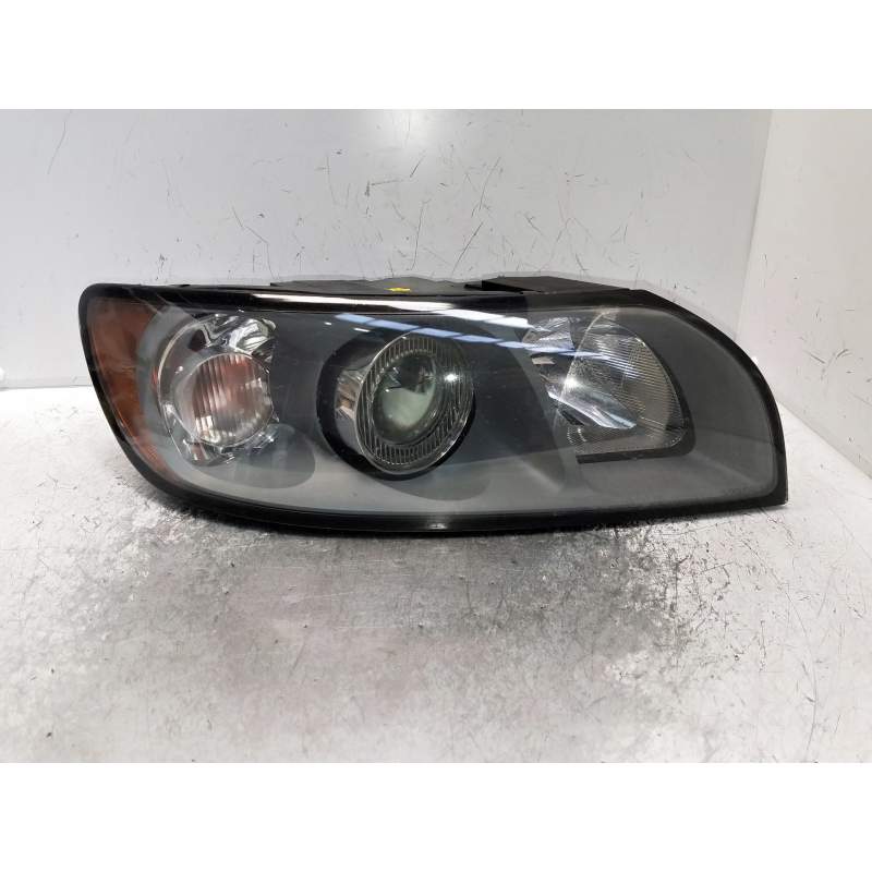 Recambio de faro derecho para volvo v50 familiar 1.8 kinetic referencia OEM IAM 30698886 0301198204 2004