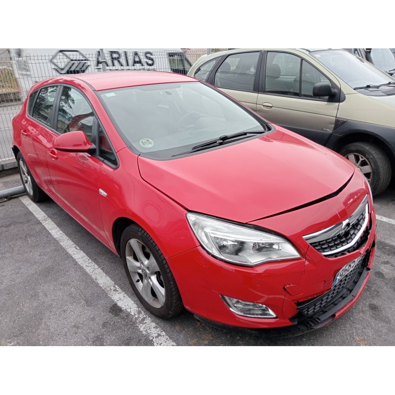 opel astra j lim. del año 2011