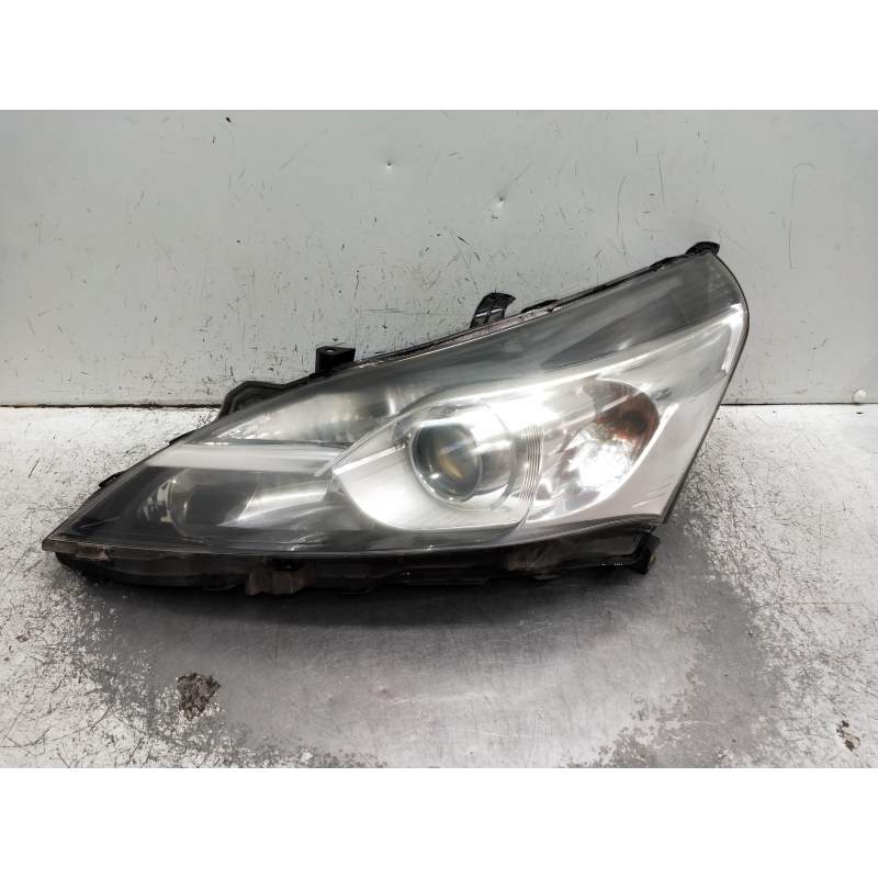 Recambio de faro izquierdo para toyota verso 2.0 d-4d cat referencia OEM IAM 811500F161 15531F 