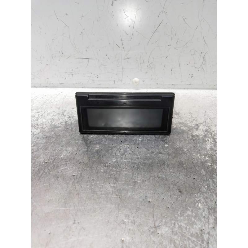 Recambio de pantalla multifuncion para volvo v50 familiar 1.8 kinetic referencia OEM IAM   2004