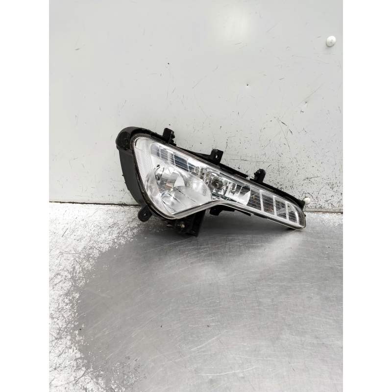 Recambio de faro antiniebla derecho para kia sportage referencia OEM IAM   2010