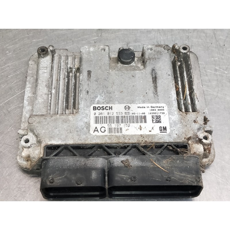 Recambio de centralita motor uce para opel vectra c berlina cosmo referencia OEM IAM 55197152 0281012533 