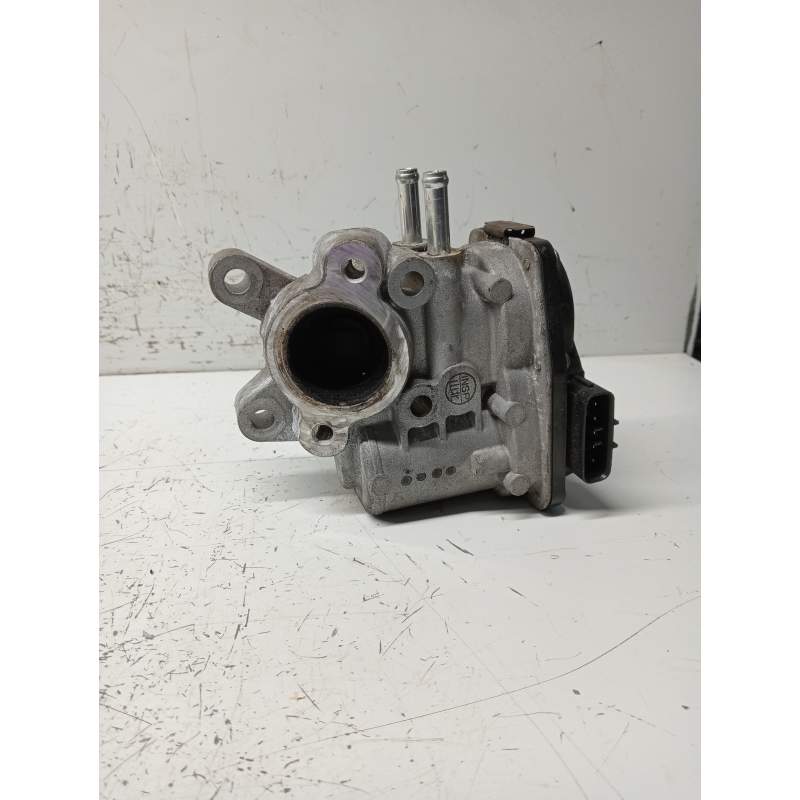Recambio de valvula egr para nissan cabstar 09.06 referencia OEM IAM 14710EC00B 1501000021 2006
