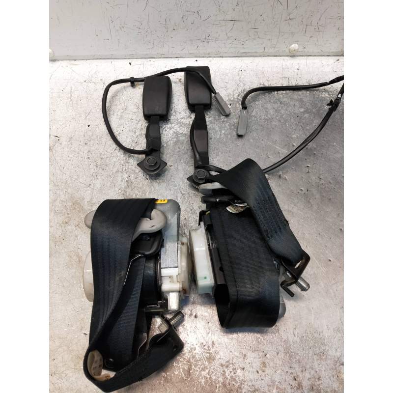 Recambio de juego cinturones delantero para mazda 5 berl. (cr) referencia OEM IAM  5P 2005