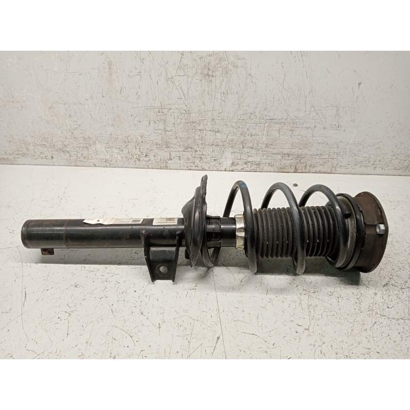 Recambio de amortiguador delantero derecho para volkswagen golf viii lim. (cd1) referencia OEM IAM 5WA413023N 5WA412013BK 