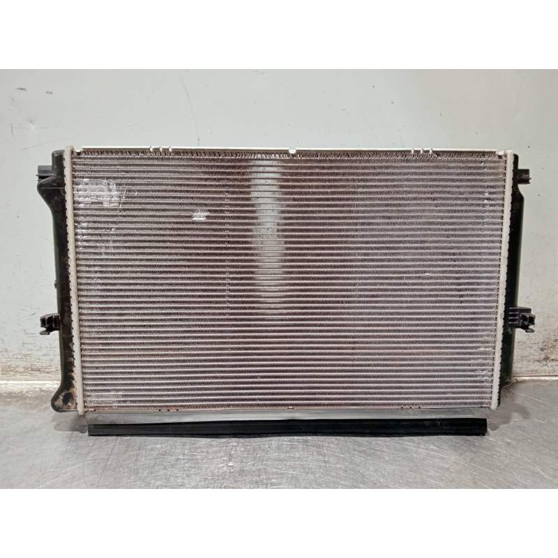 Recambio de radiador agua para audi a3 limousine (8vs, 8vm) 2.0 tdi referencia OEM IAM   