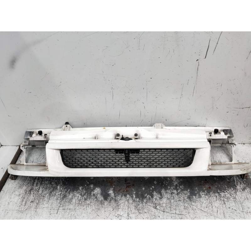 Recambio de rejilla delantera para ford transit caja cerrada, media (fy) (2000 =>) referencia OEM IAM   00
