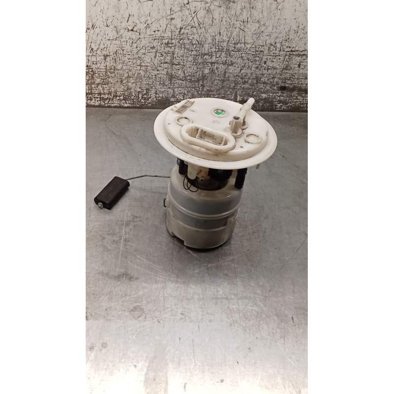 Recambio de bomba combustible para peugeot 407 (6d_) 1.8 (6d6fzb) referencia OEM IAM 9647082680 0973030990001 2004