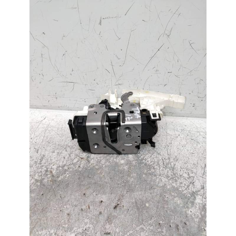 Recambio de motor cierre centralizado trasero izquierdo para mercedes-benz clase m (w166) referencia OEM IAM A2047302735  5P