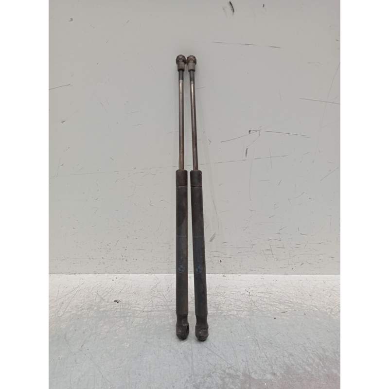 Recambio de amortiguadores maletero / porton para bmw 1 (e87) 118 d referencia OEM IAM 51247060622  