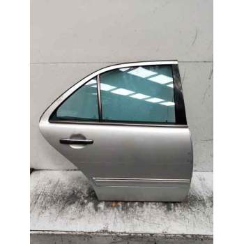 PUERTA TRASERA DERECHA 4P 2002