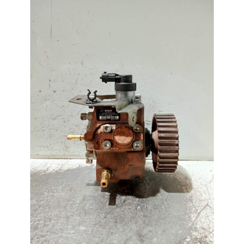 Recambio de bomba inyeccion para peugeot 207 1.6 hdi referencia OEM IAM 9656300380 0445010102 BOSCH