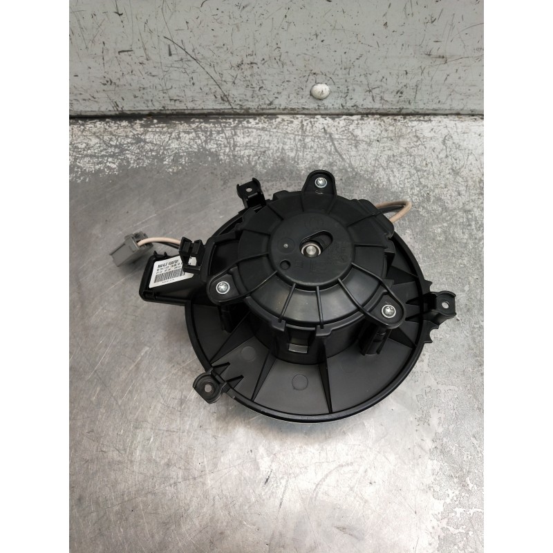 Recambio de motor calefaccion para opel astra k lim. 5türig 1.2 referencia OEM IAM KG087001  