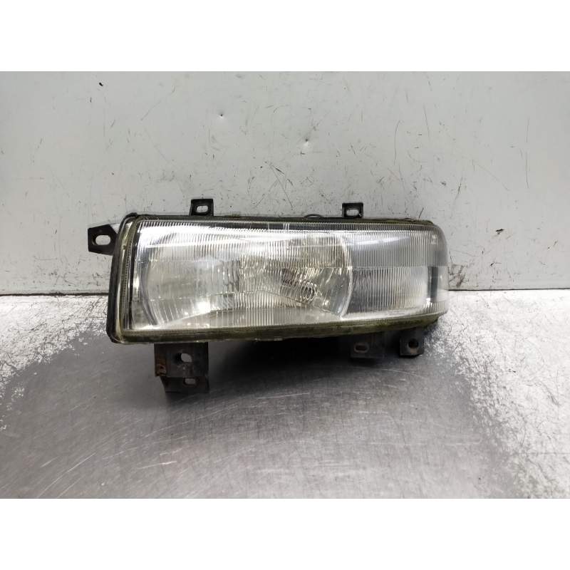 Recambio de faro izquierdo para renault master desde ´98 referencia OEM IAM   1998
