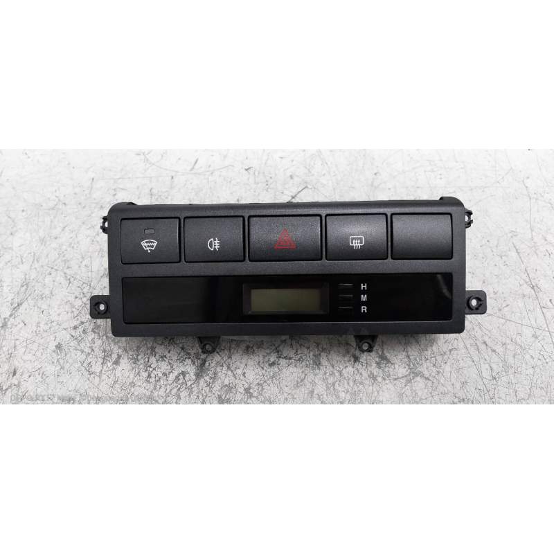 Recambio de pantalla multifuncion para kia sorento 2.5 crdi referencia OEM IAM 945003E500 25000001400K 2006