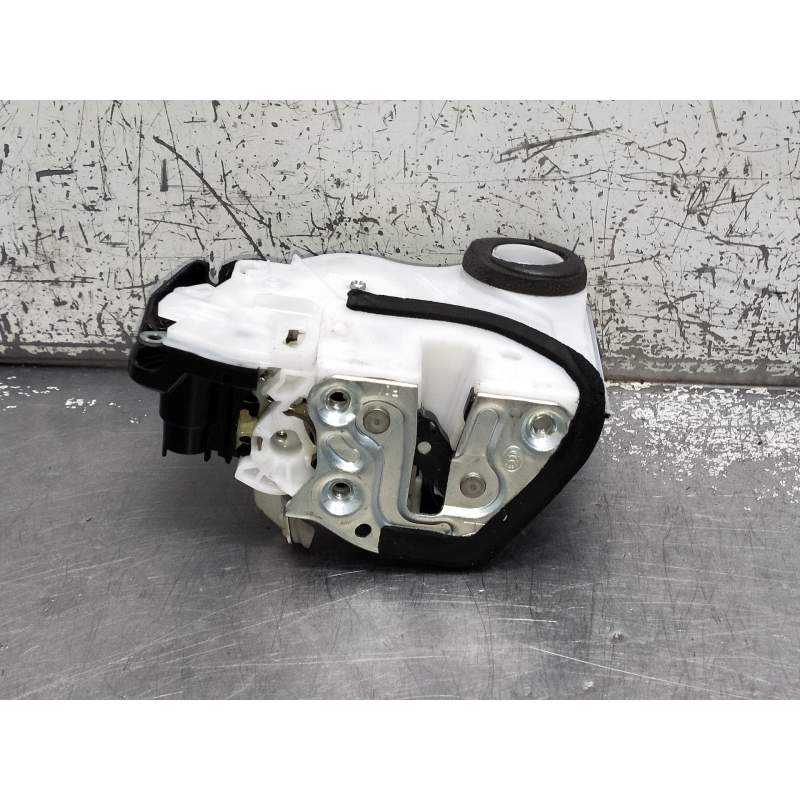 Recambio de motor cierre centralizado delantero derecho para suzuki ignis (/mf) referencia OEM IAM A046693 5P 2018
